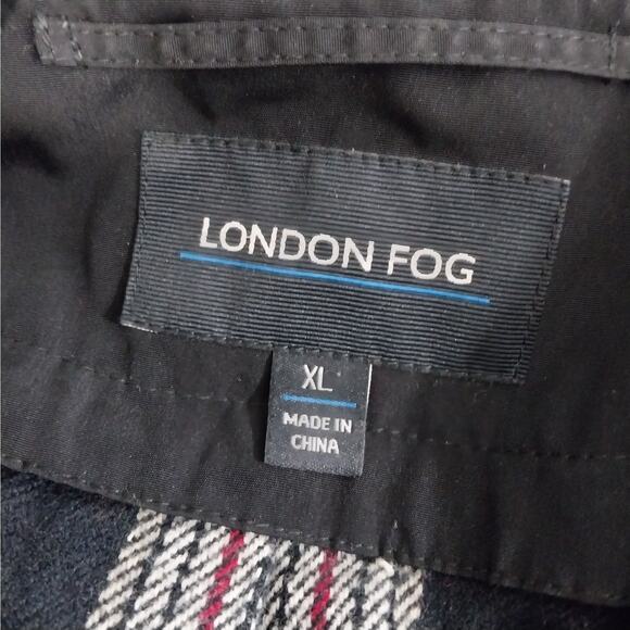 LONDON FOG! RICH BLACK DOUBLE BREASTED CLASSIC BELTED TRENCHCOAT, JACKET! SZ XL - Picture 12 of 15